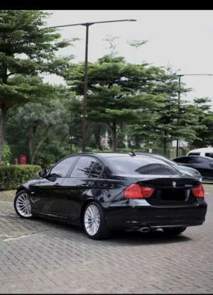 Jual bekas BMW 320i 2011 Bensin,lokasi di Jakarta Selatan