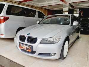 Jual bekas BMW 320i E90 AT 2010 KM RENDAH SILVERMODEL THN 2011 BINTANG MOTOR,lokasi di  ,Bandung Kota