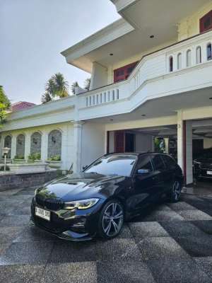 Jual bekas BMW 320i G21 TOURING M SPORT 2020,lokasi di Surabaya Kota