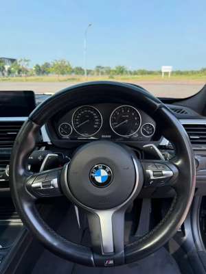 Jual bekas BMW 330i 2017 Bensin,lokasi di  ,Surabaya Kota