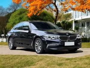 Jual bekas BMW 520i 2.0 At 2018 km - 27.000,lokasi di Surabaya Kota