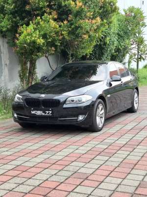 Jual bekas BMW 520i F10 2.0 2012 ODO 33rb,lokasi di  ,Surabaya Kota
