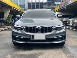 Jual bekas BMW 520i G30 AT GREY 2020,lokasi di Jakarta Pusat
