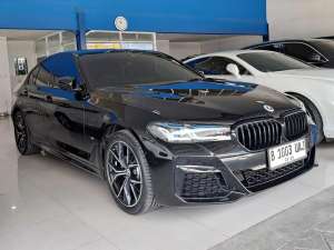 Jual bekas BMW 520iLOW KMM Sport NIK 2023,lokasi di Jakarta Selatan