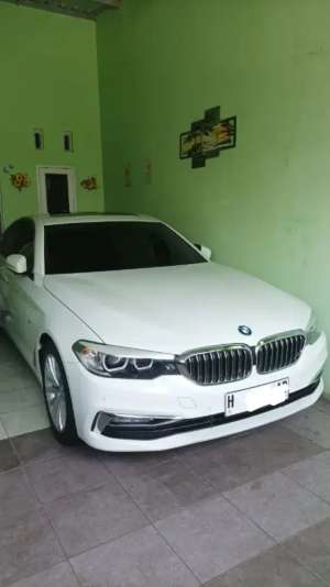 Jual bekas BMW 530i 2.0 TURBO LUXURY,lokasi di Semarang Kota