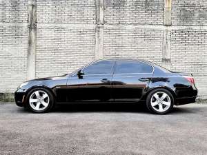 Jual bekas BMW 530i 2004 Bensin,lokasi di Bandung Kota