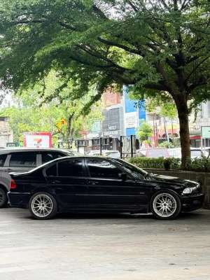 Jual bekas BMW E46 m43 tahun 2000 bandel dan irit siap mudik lebaran,lokasi di Palembang Kota