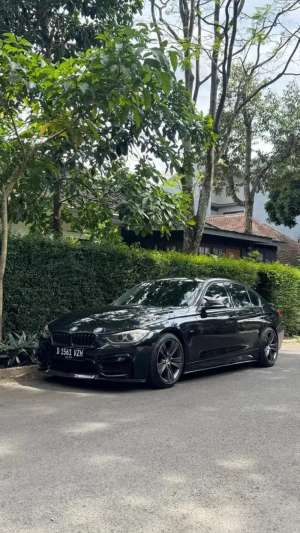Jual bekas BMW F30 320i FULL MODS,lokasi di Bandung Kota