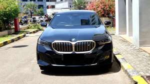 Jual bekas BMW i5 eDrive 40 M Sport G60 Black On Brown NIK 2024 Gress Like New,lokasi di Jakarta Selatan