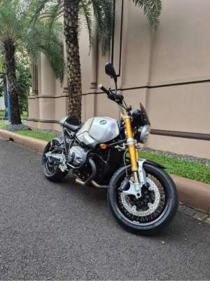 Jual bekas BMW R NINE T FULL PAPER R9T,lokasi di Jakarta Barat