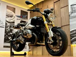 Jual bekas Bmw R9T R nine T Roadster 1200 Hitam,lokasi di Surabaya Kota