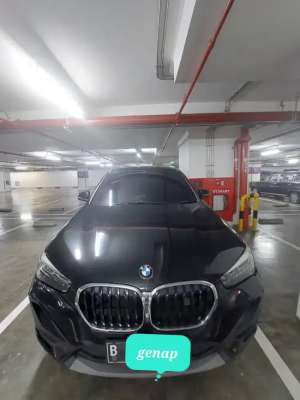 Jual bekas BMW X1 2021 servis rutin pajak panjang masih waranty,lokasi di Jakarta Barat