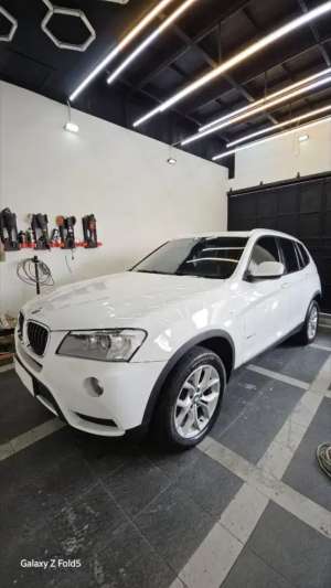 Jual bekas BMW X3 XDRIVE XLINE F25 2013 , BMW X3 2012,lokasi di Surabaya Kota