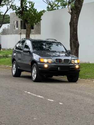 Jual bekas BMW X5 AWD V8 2005 BMW X5 2006 4X4 bmw x5 2004 4.4 V8 Sunroof Cooler,lokasi di  