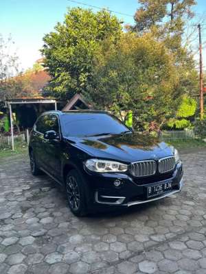 Jual bekas BMW X5 xDrive35i xline 2015 Black Hitam 2016 BMW 2014 dijual Cepet Bu,lokasi di Depok Kota