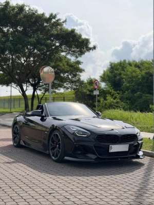 Jual bekas BMW Z4 M40i G29 Roadster 2023 Black Hitam 2024 2022 Plat Cantik,lokasi di  