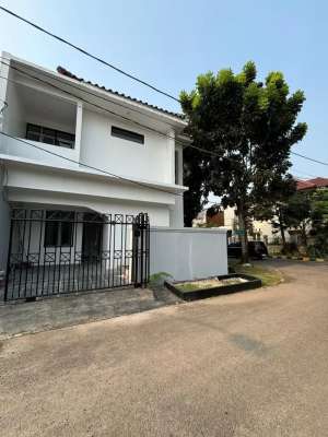 BRAND NEW BANGUNAN MANDIRI RUMAH HOOK SEKTOR 6 GADING SERPONG lokasi di Tangerang Kota, tersedia melalui melalui situs Olx
