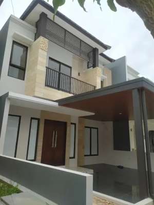 Brand New HouseLippo Cikarang 5 bedroom, 3 Bath next to Deltamas lokasi di Bekasi Kab., tersedia melalui melalui situs Olx