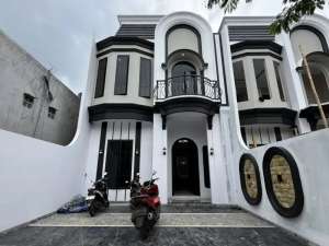 Brand New House Jagakarsa Rumah2 Lantai Samping Tol Tb Simatupang lokasi di Jakarta Selatan, tersedia melalui melalui situs Olx