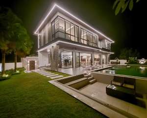 Brand New Luxury Villa with Spectacular Views in Bali , tersedia melalui melalui situs Olx