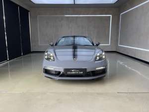 Jual bekas BRAND NEW PORSCHE 718 BOXSTER 2.0 AT ARTIC GRAY,lokasi di Denpasar Kota