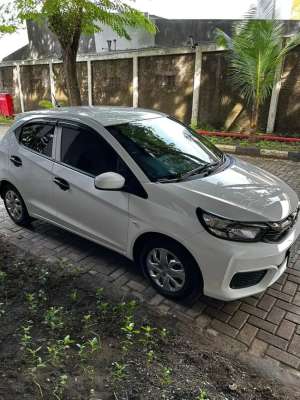 Jual bekas BRIO E 2021 SATYA TINGGAL PAKAI,lokasi di Kupang Kota