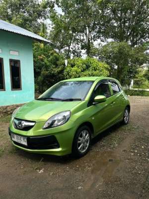 Jual bekas Brio E cbu thailand 1.3 manual tahun 2013 pajak hidup,lokasi di Padang Pariaman Kab.