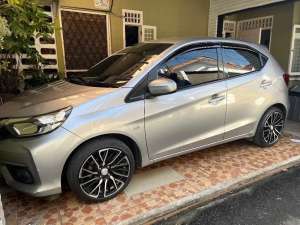 Jual bekas Brio MT 2019 velg racing,lokasi di Bekasi Kota
