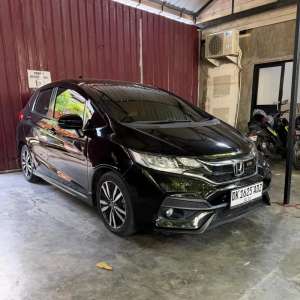 Jual bekas BuC Honda Jazz rs facelite 2018 hitam matic plat dk denpasar,lokasi di Denpasar Kota
