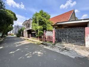 BUKAN GIMMICKRUMAH AKSES LEBAR DI TEBET BARAT lokasi di Jakarta Selatan, tersedia melalui melalui situs Olx