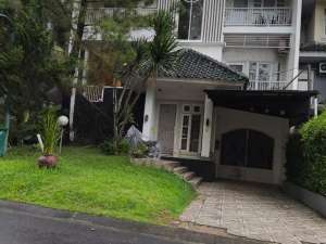 Bukit Golf Hijau Sentul City Bogor - SIAP HUNI - Rooftop Pemandangan Gunung - Murah Mewah lokasi di Bogor Kota, tersedia melalui melalui situs Olx