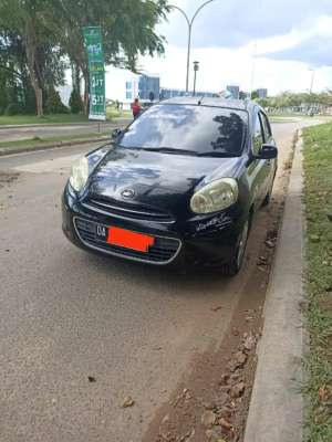 Jual bekas BUTUH UANG SEGERA DI JUAL CEPAT 1 UNIT NISSAN MARCH,lokasi di Banjarmasin Kota