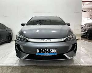 Jual bekas BYD M6 Superior Captain 6 Seat 2024 Km Low Seperti Baru,lokasi di Jakarta Utara