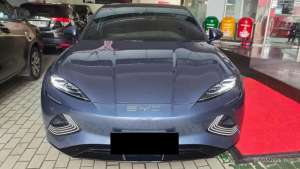 Jual bekas Byd seal premium 2024,lokasi di Jakarta Selatan