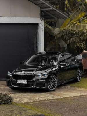 Jual bekas CASH Bmw 730il 2022 Termurah,lokasi di Jakarta Selatan