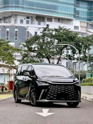 Jual bekas CASH Lexus LM350 Hybrid VIP 2024 Like New LM350H,lokasi di Jakarta Selatan