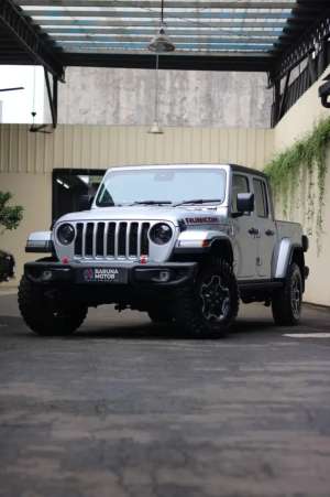 Jual bekas CASHLIKE NEWJEEP RUBICON GLADIATOR 2025,lokasi di Jakarta Selatan