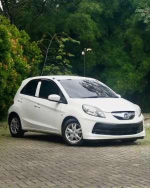 Jual bekas Cash Low Odo Brio 1.3 E CBU Matic 2012 tangan pertama istimewa murah,lokasi di Jakarta Barat