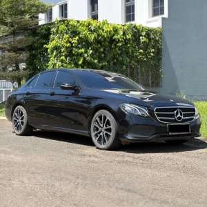 Jual bekas CASH Mercedes Benz E300 W213 2016,lokasi di Jakarta Selatan