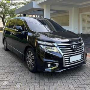 Jual bekas CASH Nissan Elgrand HWS 2014,lokasi di Jakarta Selatan