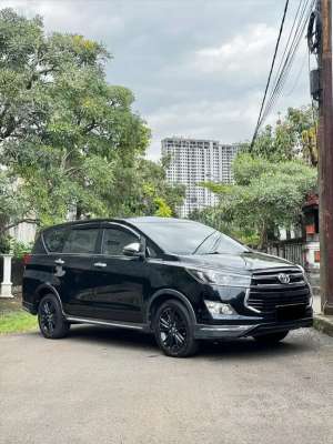 Jual bekas Cash Toyota Innova Venturer 2.4 Diesel 2018,lokasi di Jakarta Utara