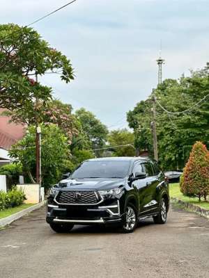 Jual bekas CASH Toyota Innova Zenix Q Hybrid Modelista 2024,lokasi di Jakarta Selatan