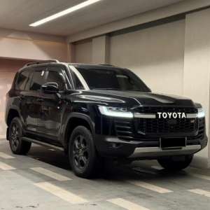 Jual bekas CASH Toyota Land Cruiser GRS 300 4x4 Diesel 2023,lokasi di  ,Jakarta Selatan