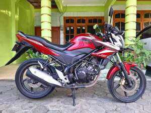 Jual bekas CB 150R 2014 Pajak Panjang full orisinil rawatan pribadi,lokasi di Ponorogo Kab.
