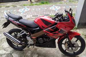 Jual bekas Cbr 150 old CBU Thailand,lokasi di Temanggung Kab.