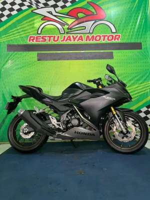 Jual bekas CBR 150 R th 2022 kredit DP 500rbrjm,lokasi di Yogyakarta Kota