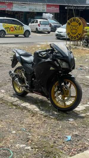Jual bekas Cbr 2015 k45a lokal,lokasi di  