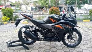 Jual bekas CBR Th 2019 Istimewa,lokasi di Semarang Kota