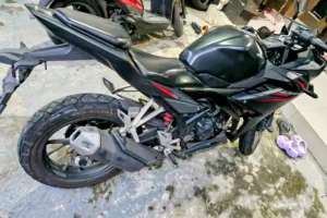 Jual bekas cbr150 r ciledug,lokasi di Tangerang Kota