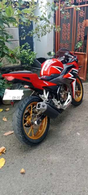 Jual bekas Cbr150 tahun 2020,lokasi di Palembang Kota